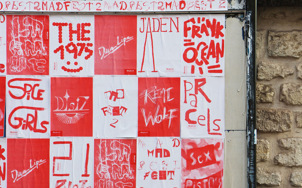 Photographie de l'affichage publique à Boulogne Billancourt.